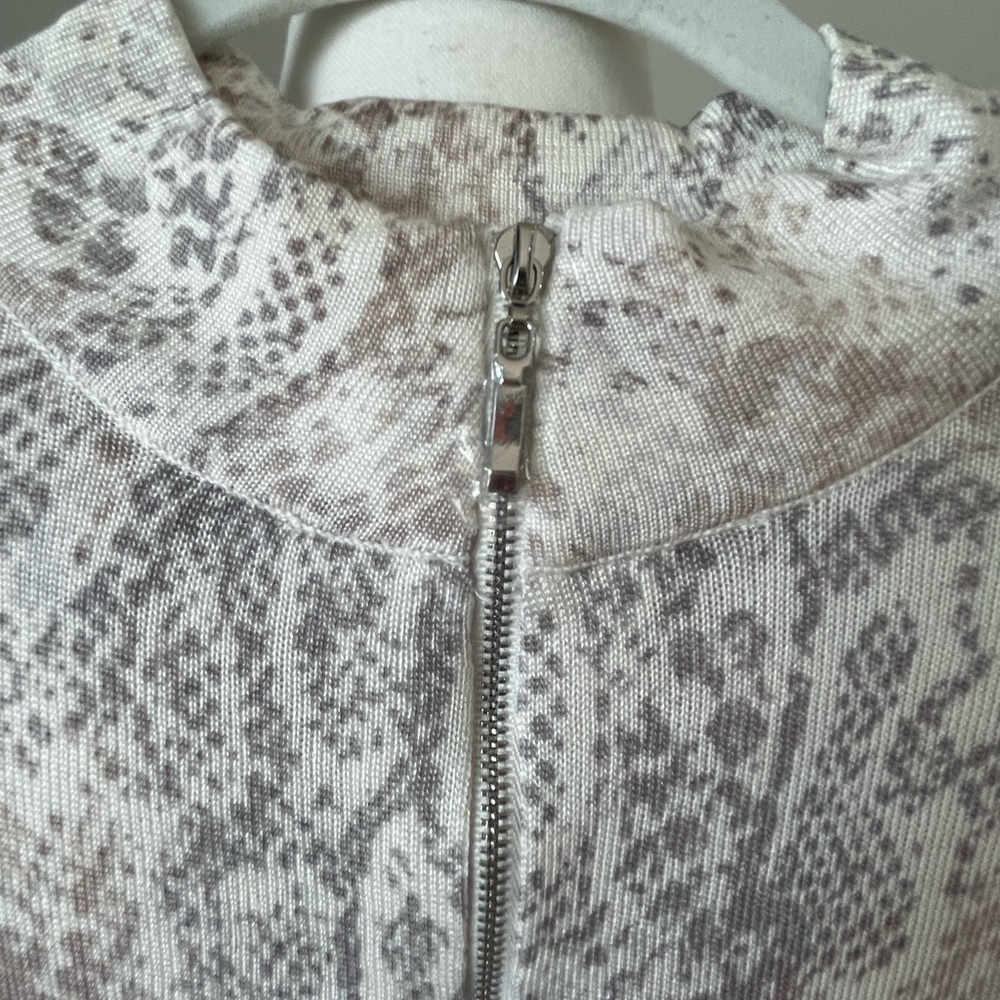 Chicos Python Print Zippered Back Mock Neck Nwot … - image 8